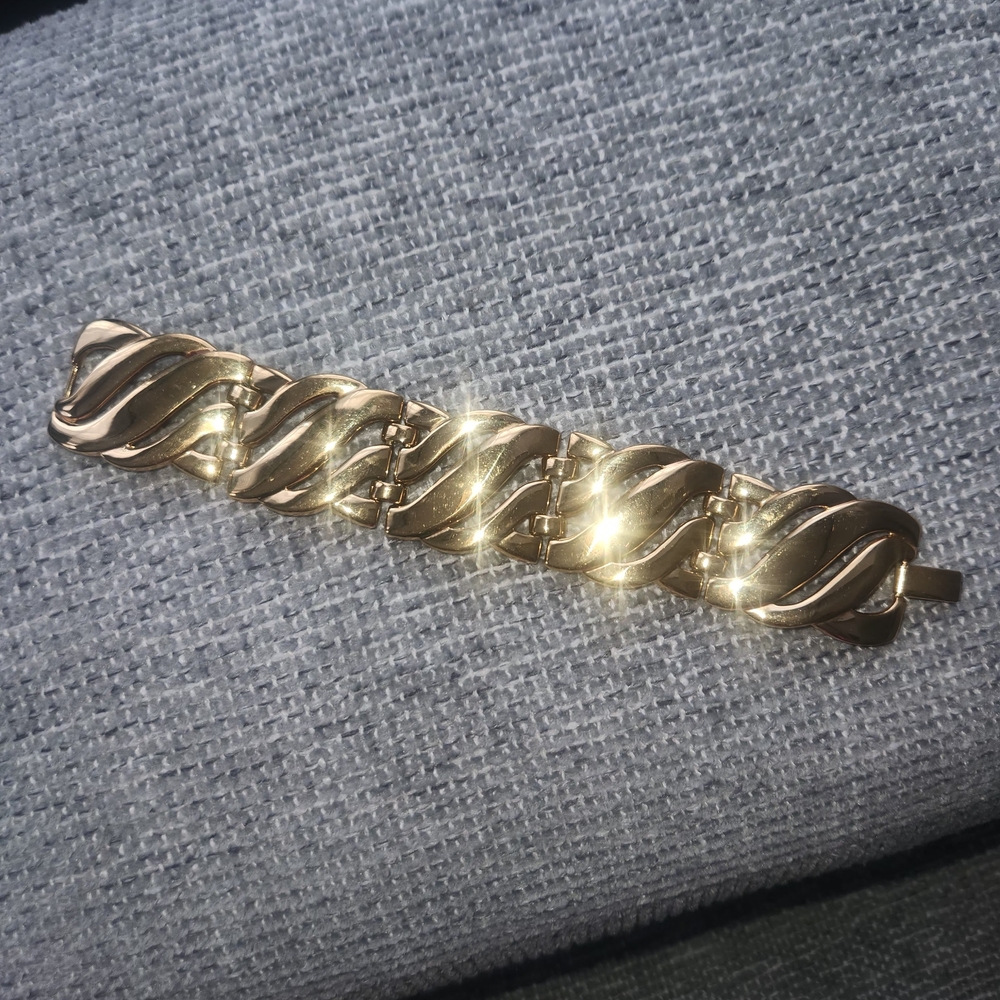 Napier Shimmering Gold Bracelet